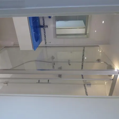 Les Bains F2 Avec Ascenseur *